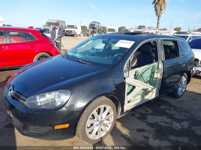 3VWPL7AJ1EM626874 Volkswagen Jetta Sportwagen 2.0l Tdi
