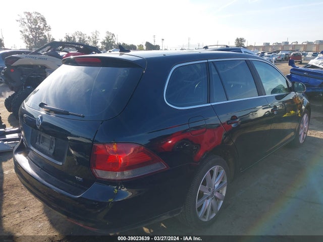 3VWPL7AJ1EM626874 Volkswagen Jetta Sportwagen 2.0l Tdi