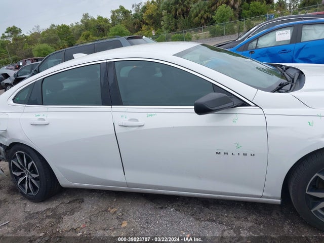 Chevrolet MALIBU LT 2018 1G1ZD5ST8JF277857 Image 13