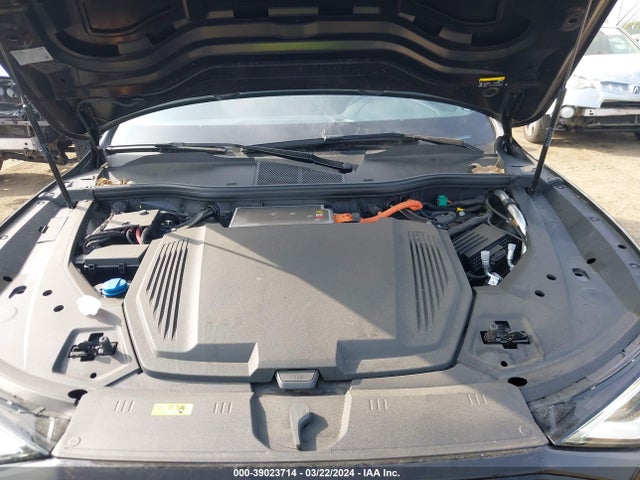 WA1AAAGEXNB026314 Audi E-tron Premium Quattro