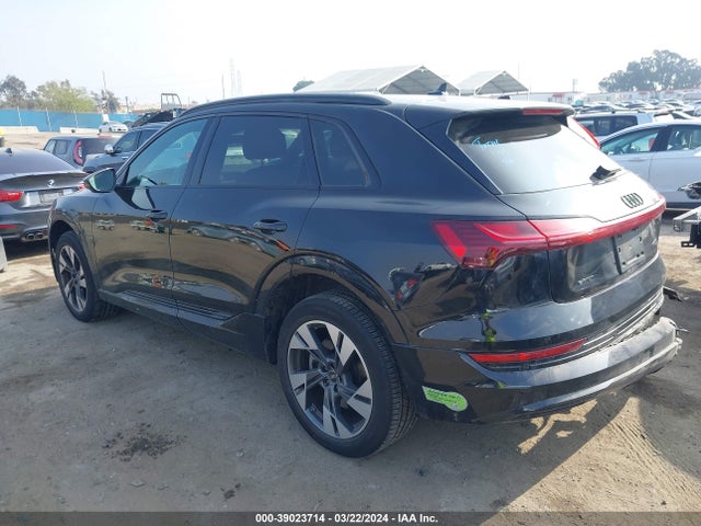 WA1AAAGEXNB026314 Audi E-tron Premium Quattro