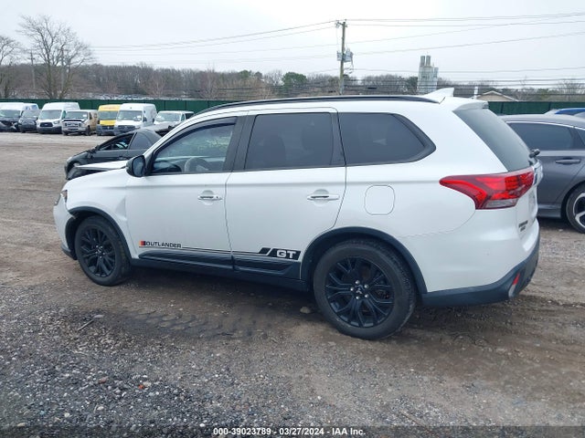 Mitsubishi Outlander Le 2018 JA4AZ3A36JZ019034 Image 14