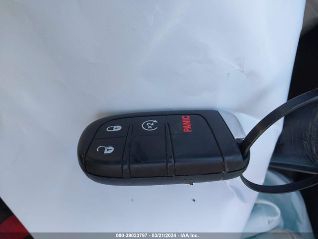 Jeep Renegade Limited 2015 ZACCJBDT0FPB56988 Image 11