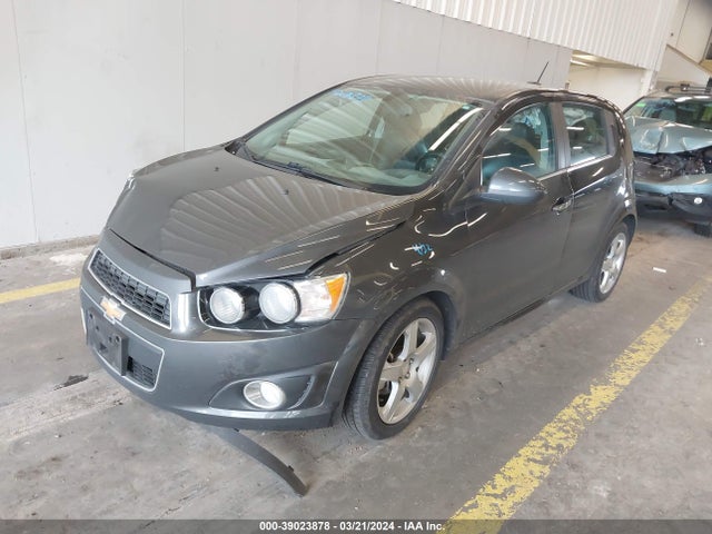 Chevrolet Sonic Ltz Auto 2016 1G1JE6SB0G4158759 Image 2