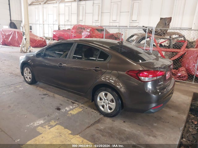 KIA FORTE LX 2017 3KPFK4A74HE125612 Image 3