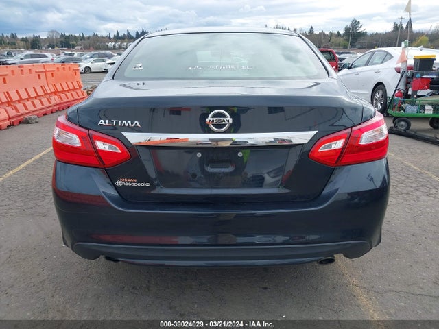 Nissan Altima 2.5 S 2017 1N4AL3AP0HC182324 Image 17
