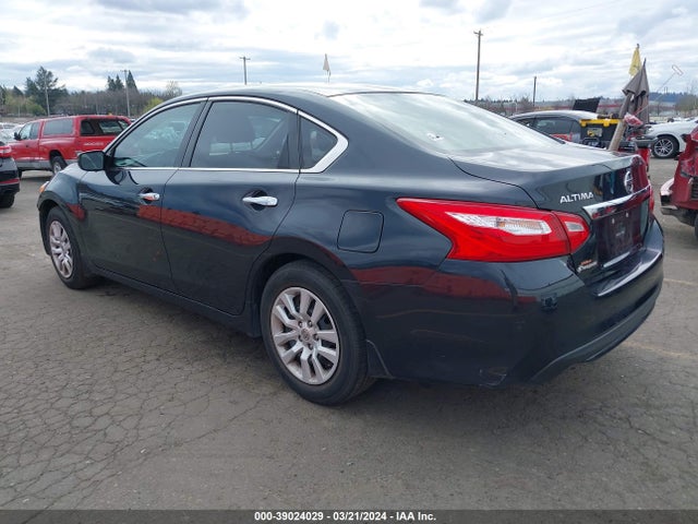 Nissan Altima 2.5 S 2017 1N4AL3AP0HC182324 Image 3