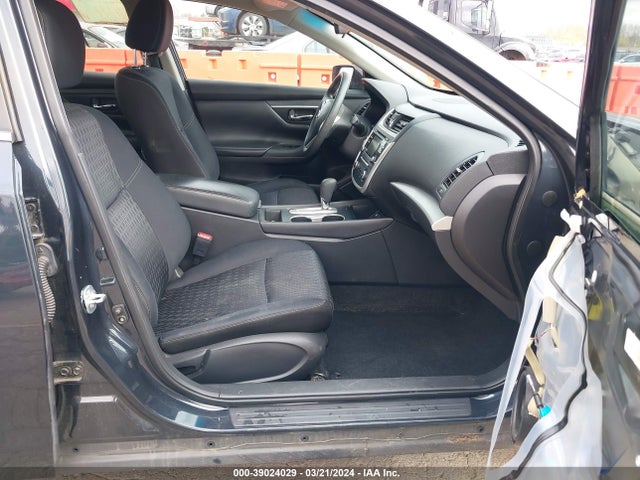 Nissan Altima 2.5 S 2017 1N4AL3AP0HC182324 Image 5