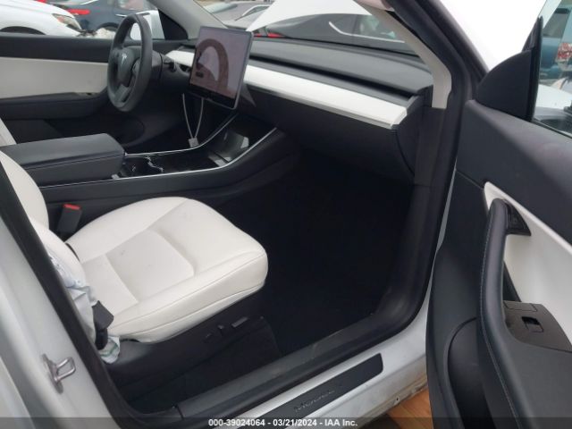 5YJYGDEE9LF056695 Tesla Model Y Long Range Dual Motor All-wheel Drive
