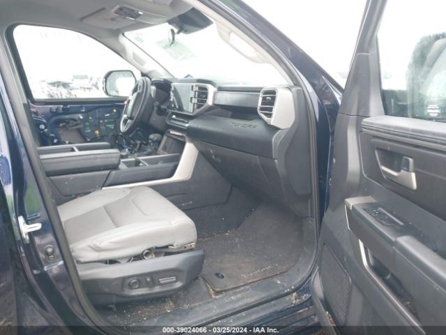 5TFLA5AB4NX011203 Toyota Tundra Sr5