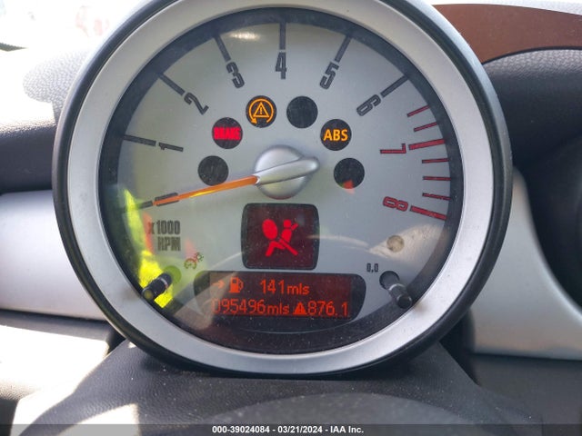 2009 MINI COOPER WMWML33589TX50028 Photo 6