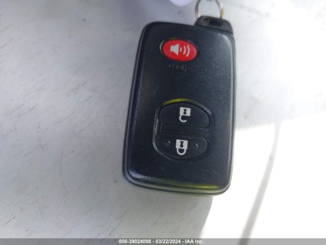 JTKJF5C74E3086744 Scion Tc Monogram