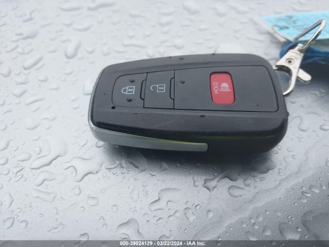 Toyota Prius Three 2016 JTDKARFU8G3006772 Image 11