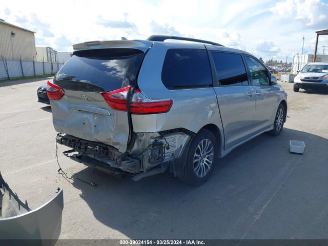 Toyota SIENNA XLE 2020 5TDYZ3DC3LS087733 Image 4