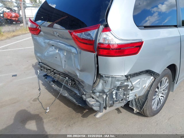 Toyota SIENNA XLE 2020 5TDYZ3DC3LS087733 Image 6