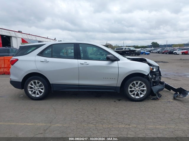Chevrolet EQUINOX LS 2018 2GNAXHEV1J6270261 Image 13