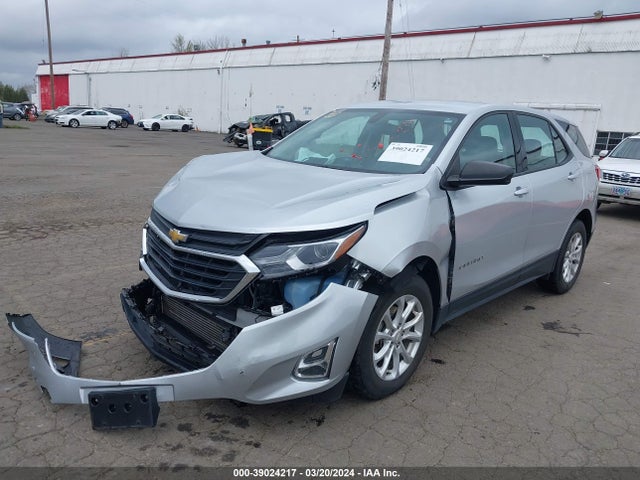 Chevrolet EQUINOX LS 2018 2GNAXHEV1J6270261 Image 2
