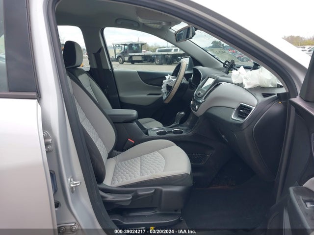 Chevrolet EQUINOX LS 2018 2GNAXHEV1J6270261 Image 5