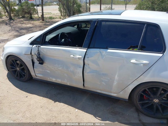 3VW5T7AU9FM017308 Volkswagen Golf Gti 2.0t Se 4-door