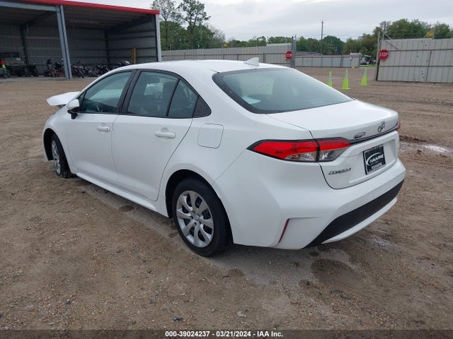 Toyota COROLLA LE 2021 5YFEPMAE8MP203670 Image 3