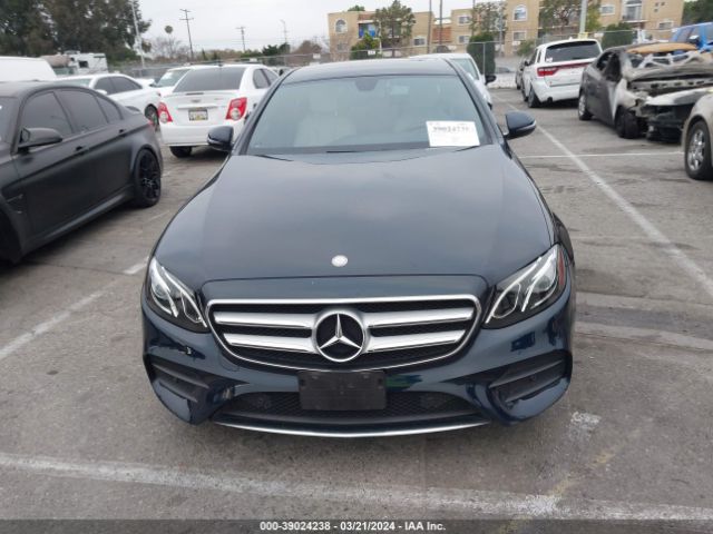 WDDZF4JB8HA044028 Mercedes-Benz E 300