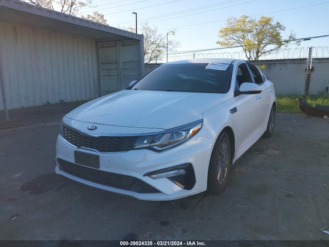 KIA Optima Lx 2020 5XXGT4L32LG429579 Image 2