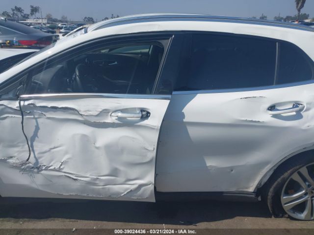 WDCTG4GB3LU028941 Mercedes-Benz Gla 250 4matic