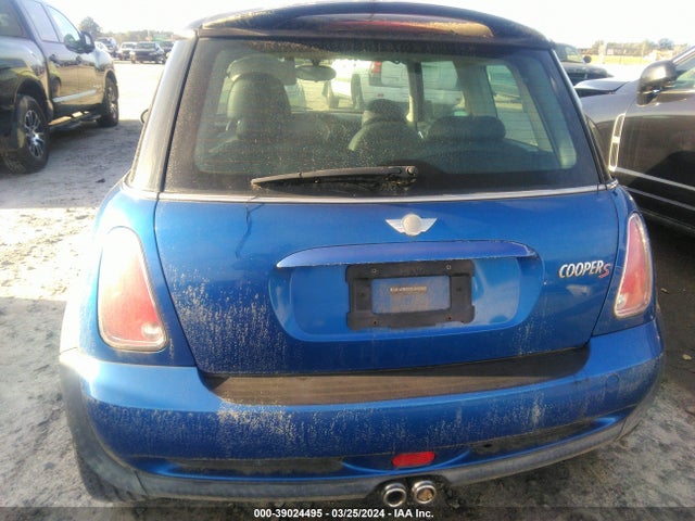 2006 MINI COOPER S WMWRE33556TN28056 Photo 5
