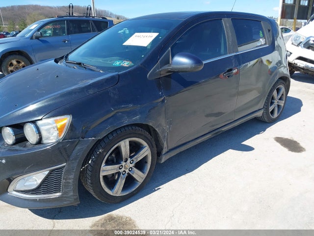 Chevrolet Sonic Rs Manual 2015 1G1JH6SB9F4126026 Image 6