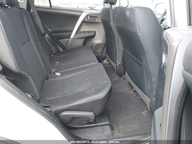 Toyota Rav4 Xle 2015 2T3WFREV7FW172659 Image 8