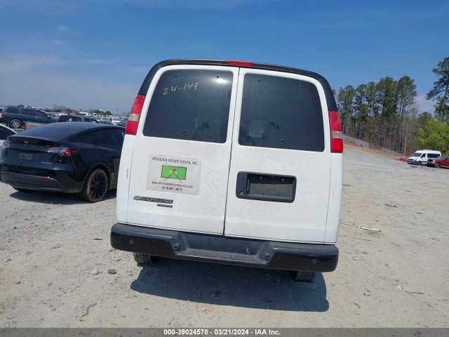 Chevrolet Express 2500 Work Van 2016 1GCWGAFFXG1224873 Image 16