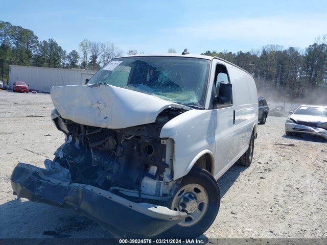 Chevrolet Express 2500 Work Van 2016 1GCWGAFFXG1224873 Image 2