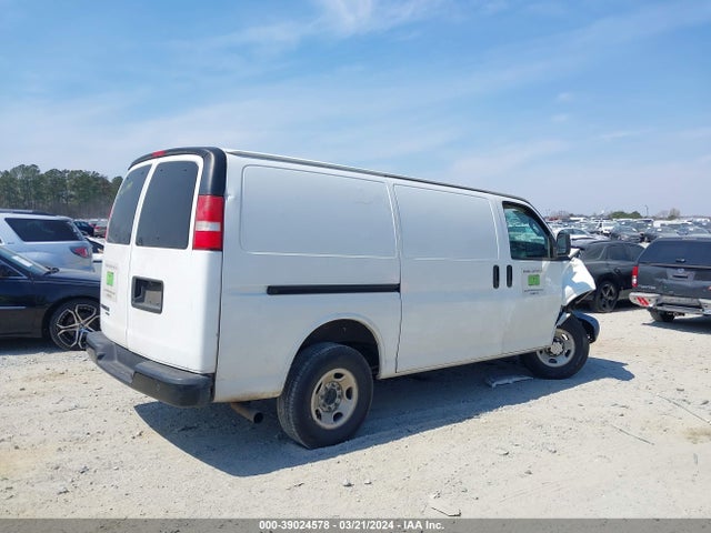 Chevrolet Express 2500 Work Van 2016 1GCWGAFFXG1224873 Image 4