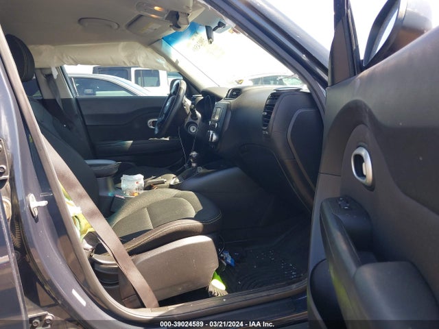 KIA SOUL + 2016 KNDJP3A52G7336651 Image 5