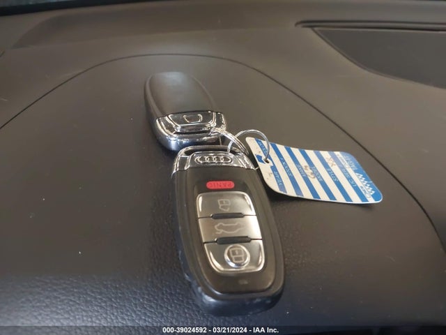 WA1LFAFP3EA009180 Audi Q5 2.0t Premium