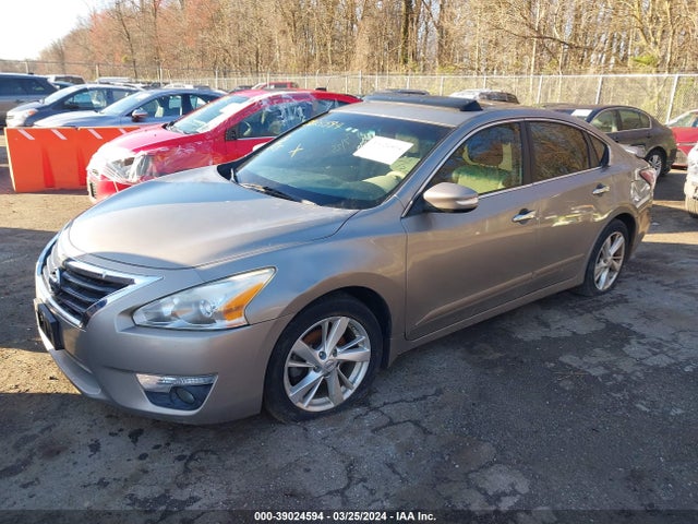 Nissan Altima 2.5 Sv 2014 1N4AL3AP5EC114046 Image 2