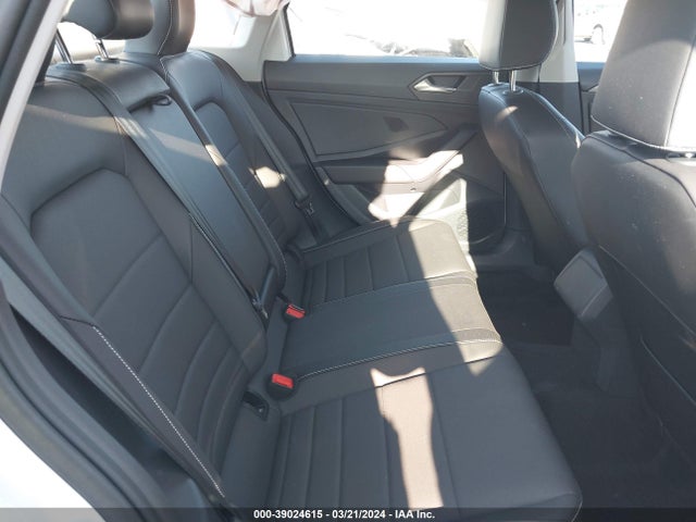 3VWEM7BU2PM058375 Volkswagen Jetta 1.5t Se