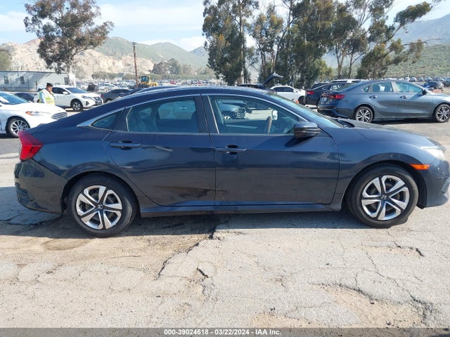 Honda Civic Lx 2018 2HGFC2F53JH525505 Image 13