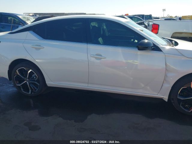 1N4BL4CW4RN349983 Nissan Altima Sr Intelligent Awd