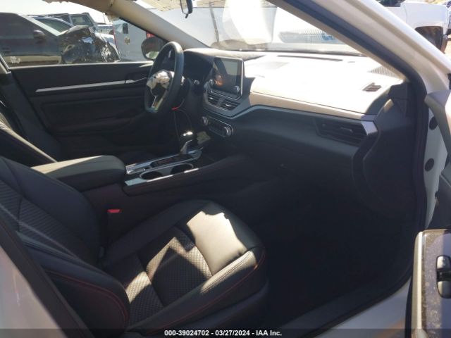 1N4BL4CW4RN349983 Nissan Altima Sr Intelligent Awd