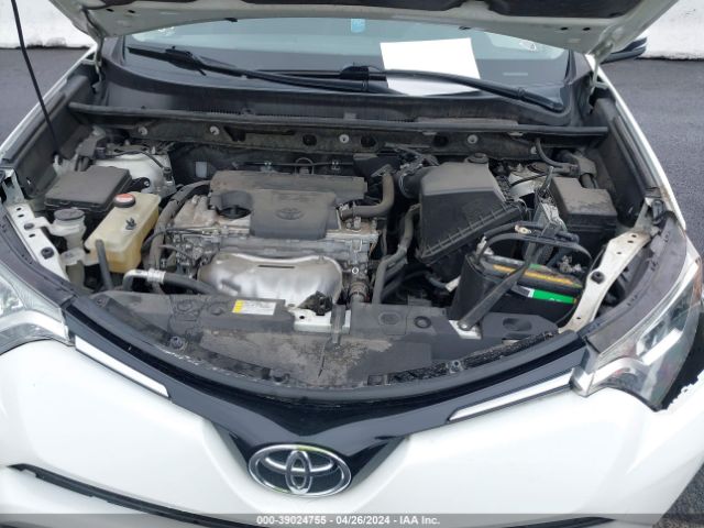JTMWFREV5GJ070227 Toyota Rav4 Xle