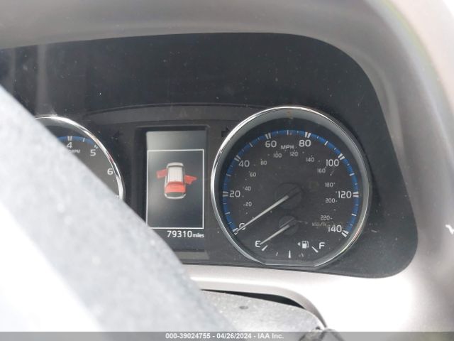 JTMWFREV5GJ070227 Toyota Rav4 Xle