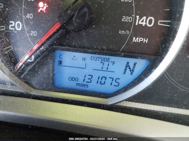 Toyota RAV4 LE 2015 JTMBFREV4FJ018858 Image 15