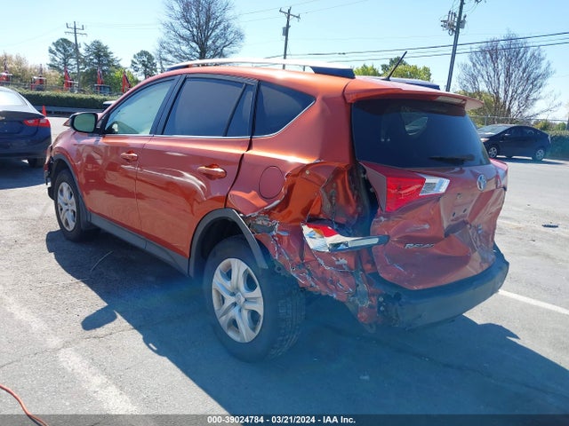Toyota RAV4 LE 2015 JTMBFREV4FJ018858 Image 3