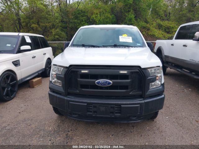 1FTFX1EF2FKD38411 Ford F-150 Xl