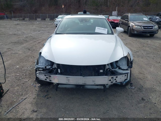 Lexus IS 300 2019 JTHC81D22K5035456 Image 12