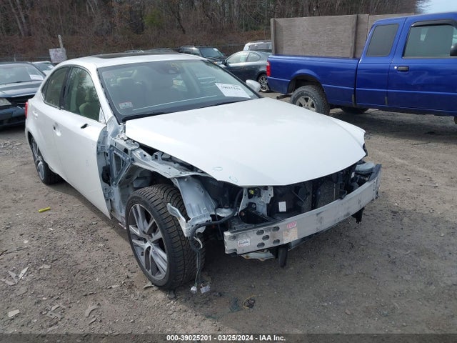 Lexus IS 300 2019 JTHC81D22K5035456 Image 6