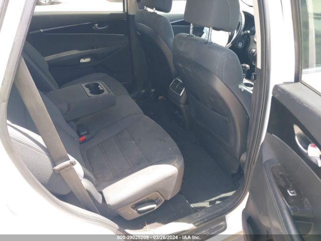 5XYPG4A37HG216931 KIA Sorento 2.4l Lx
