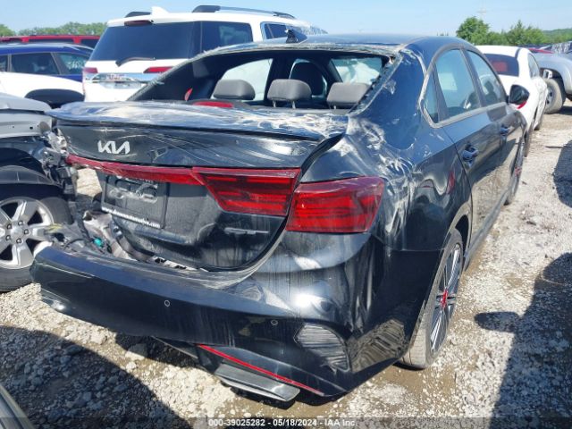 3KPF44AC2NE483049 KIA Forte Gt Manual