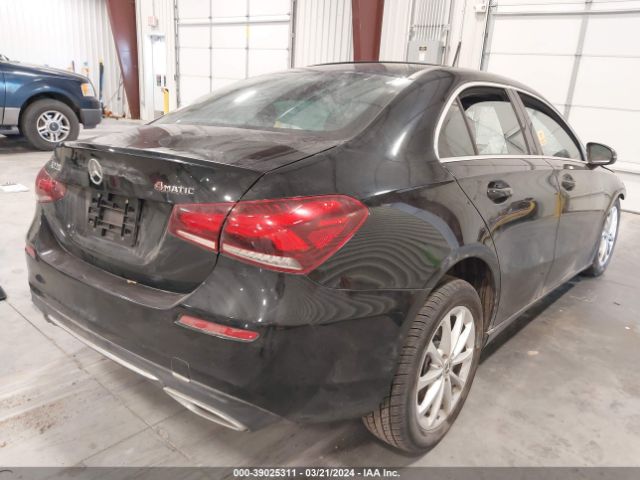 WDD3G4FB6KW020722 Mercedes-Benz A 220 4matic